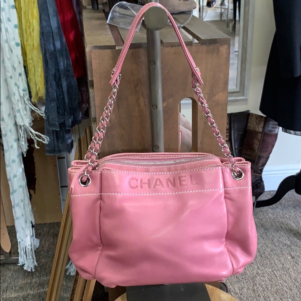 CHANEL LAX ACCORDIAN BAG DARK PINK